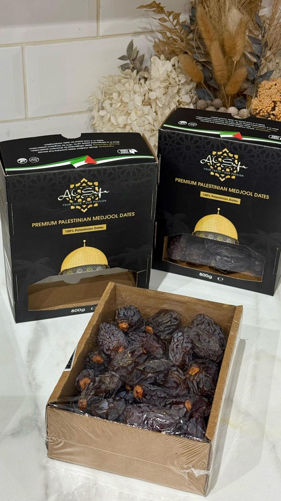 Al Safa Palestinian Medjool Dates Large 800g